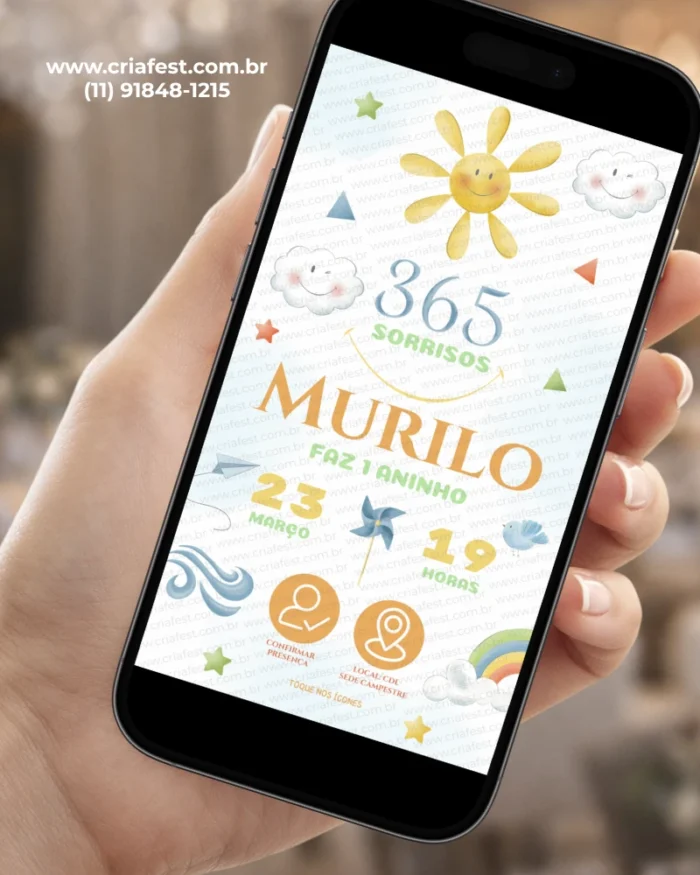 Convite interativo 365 Sorrisos Menino para aniversário de 1 ano, com sol, nuvens, arco-íris e elementos coloridos em um design infantil delicado.