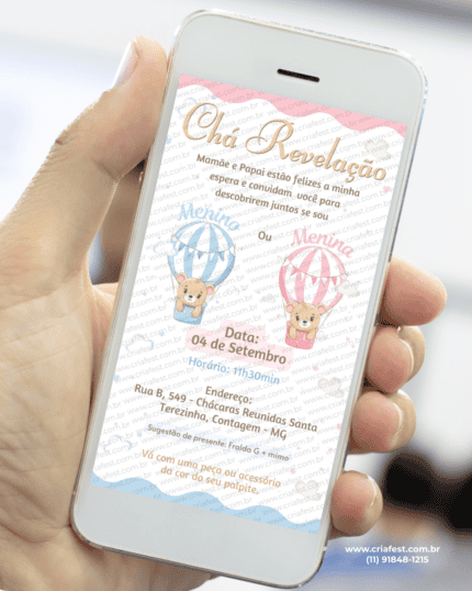 Convite digital para chá revelação azul e rosa com ursinhos em balões, pronto para envio, exibido na tela de um celular.