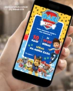 Convite Digital Patrulha Canina Menino com Chase, Marshall, Rubble, Rocky, Skye, Zuma, Everest e Ryder em um design infantil azul e amarelo para aniversário.