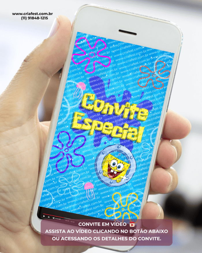 Celular exibindo convite animado em vídeo tema Bob Esponja para aniversário infantil