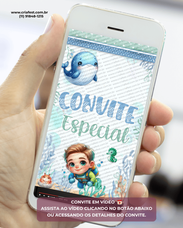 Celular exibindo convite animado em vídeo tema fundo do mar com mergulhador para aniversário infantil